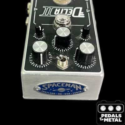 Spaceman Delta II Harmonic Tremolo 2021 - Black Edition - X18893 image 3