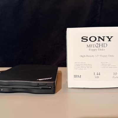 AKAI S01 Vintage Rackmount Sampler + Tendak USB Floppy Drive + New Sony 1.44MB Floppy Disks – Fully Working Classic! image 3