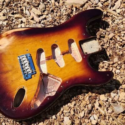 Warmoth Sunburst Stratocaster Guitar Body * Relic * with 2 Point Tremolo Bridge Included image 5