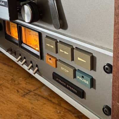 TEAC A-2000 4 Track Stereo Reel Tape Deck Tested Serviced w/ Manuals Reels image 6