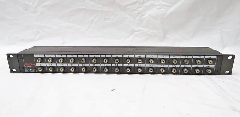 TASCAM PB-32R RCA Patch Bay w/Snake image 1