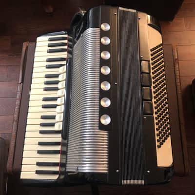 Scandalli 285/18 Accordion 120 Bass Made in Italy image 2