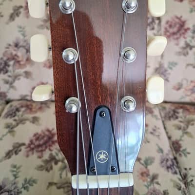 Yamaha FG-325 1977 - Gloss image 7