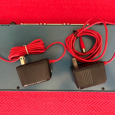 Radial SW8 MK2 8-Channel Passive Auto-Switcher + 2 Power Supplies ! image 13