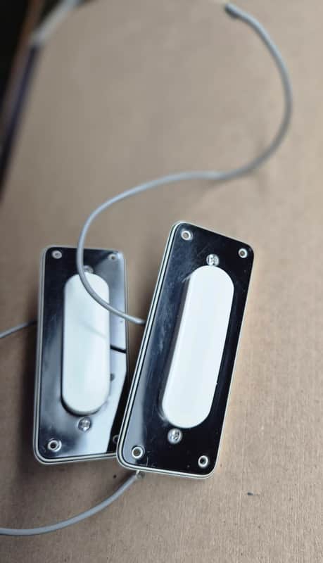 Univox Set of 2 Single Coil Pickups 1960s - Very Good, Complete image 1