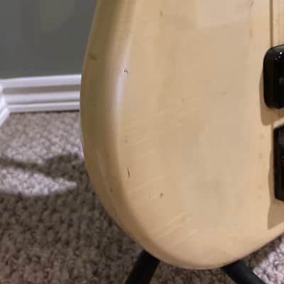 Gibson IV Bass 1987 Pearl White image 7