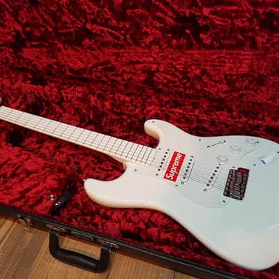 Fender Supreme Stratocaster Limited Edition Rare Collectible White Strat image 2