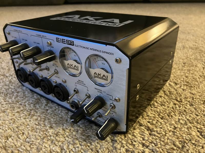 Akai EIE Pro Audio Interface 2010s image 1