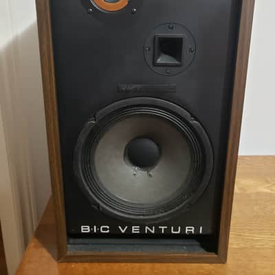 BIC Venturi Formula 4 1976 Walnut image 1