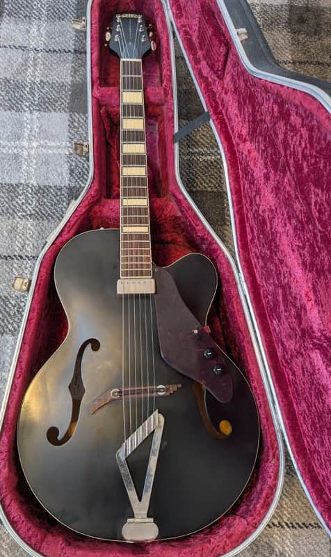 Gretsch G100CE Synchromatic Archtop Electro Acoustic Jazz Guitar Black + Case image 1