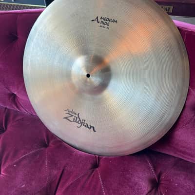 Zildjian Avedis Medium 24" Ride image 2