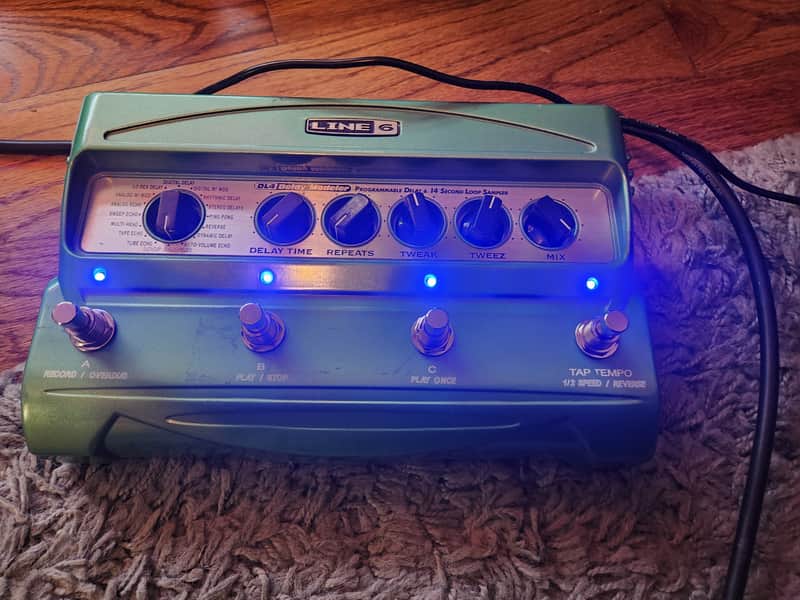 *Switch and LED Mods- Line 6 DL4 Delay Modeler 1999 - 2021 - Green image 1