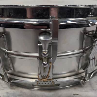 Ludwig Acrolite No 404 5x14" 8-Lug Aluminum | Keystone Badge 1967 | Lever Tone Control w/1960's Blue Case image 3
