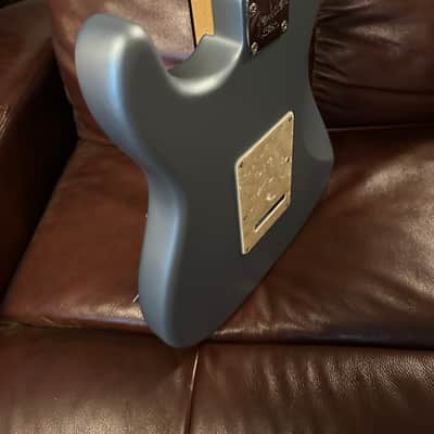Fender American Elite Stratocaster with Ebony Fretboard 2019 - Satin Ice Blue Metallic image 12