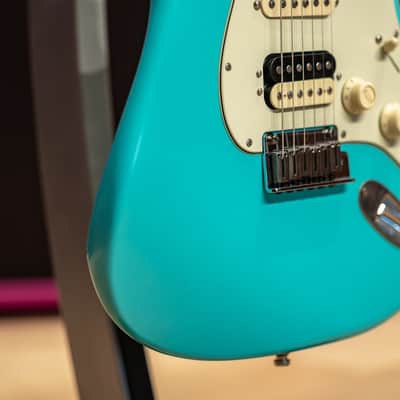 Fender American Ultra Luxe Vintage '60s Stratocaster HSS - Sea Foam Green image 6