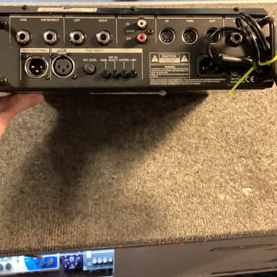 TC Helicon VoiceLive Footswitch-Controlled Mic Preamp with Harmony, Pitch Correction and Effects image 2