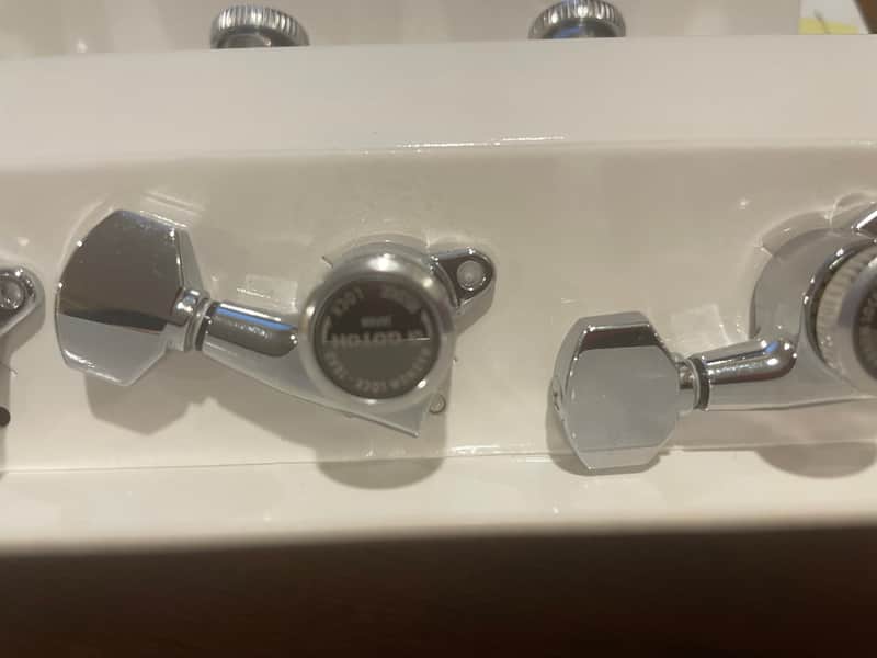 Gotoh SG381 Traditional Magnum Locking Tuners 6 In-Line Right Handed image 1