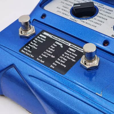 Line 6 MM4 Modulation Modeler 2010s - Blue image 2