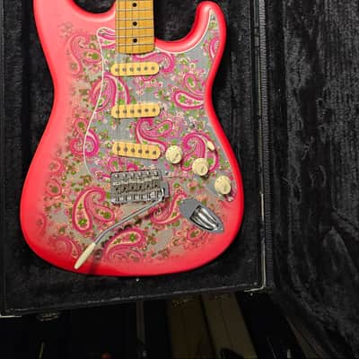 Fender CIJ Paisley Stratocaster 2008 - Paisley image 1