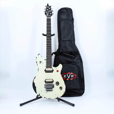EVH Limited Edition Wolfgang Special Striped Series Guitar w/ Gig Bag - Distressed Ivory image 11