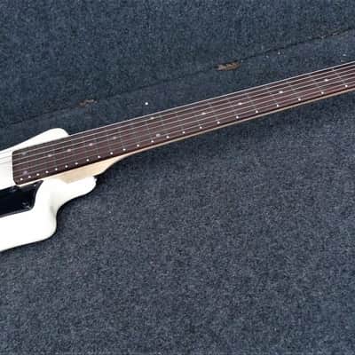 Hofner HCT-SH-WH Contemporary CT Series Shorty Travel / Mini Guitar White & Gig Bag image 3