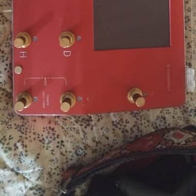 Neural DSP Quad Cortex LIMITED EDITION RED & GOLD image 3
