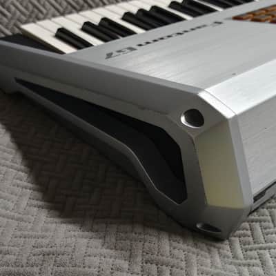 Roland Fantom G7 ✅ Ultimate 76-Key Workstation Flagship ✅ Advanced SonicCell Sound Engine ✅ Fully Checked & Cleaned ✅ Massive Color Display & Sequencing Power ✅ FREE Worldwide Shipping image 12