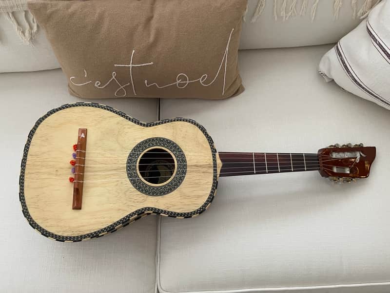 Mexican Mariachi Vihuela image 1