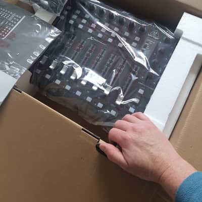 Behringer X-TOUCH COMPACT Universal DAW Control Surface 2015 - Present - Standard image 2