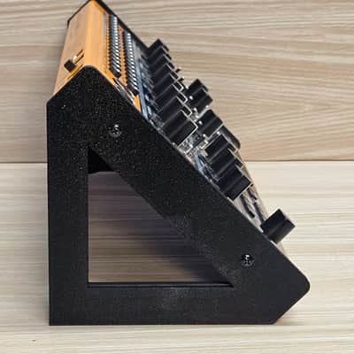 Immagine The Analog Source 45 Degree Angled Desktop Stand For Behringer Crave Edge Grind Spice Synthesizer - 3