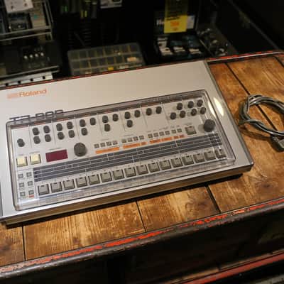 Roland TR-909 Rhythm Composer 1983 - 1985 - White image 6