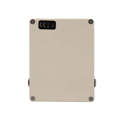Walrus Audio EB-10 Preamp / EQ / Boost Effects Pedal (Cream) image 4