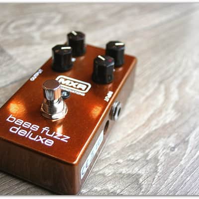 MXR M84 Bass Fuzz Deluxe image 2