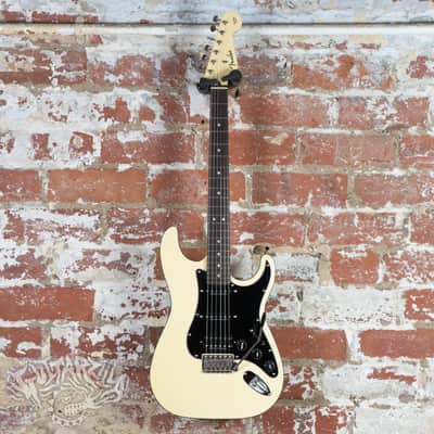 Fender Aerodyne Stratocaster Medium Scale DiMarzio Collection AST-75MDH 2006 Olympic White MIJ Japan image 6