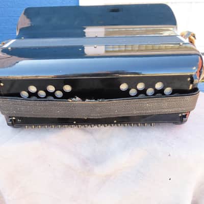 CASTELFIDARDO by B. BURINI 120 BASS ACCORDION CLEAN MODEL 274 maybe needs a little work image 7