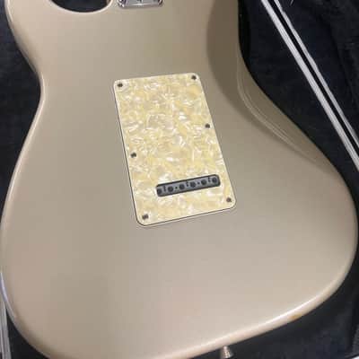 Made in 1997 USA Fender Roadhouse Stratocaster Shoreline Gold With Hard Case image 7