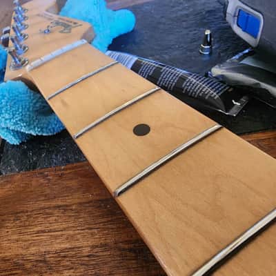 Fender Strat Std MIM SSS 2000 w/bag- blue image 8