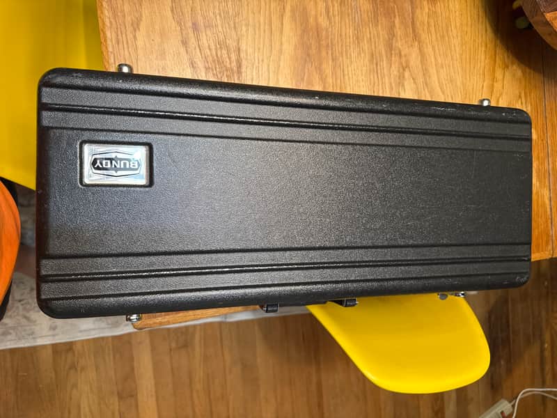 Bundy BAS-300 Student Alto Saxophone