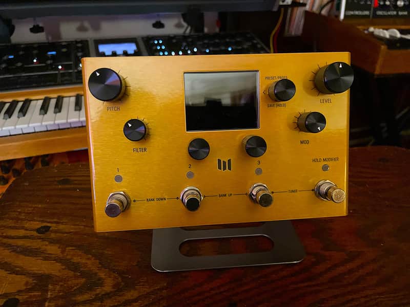 Meris Enzo X 2025 - Present - Gold image 1