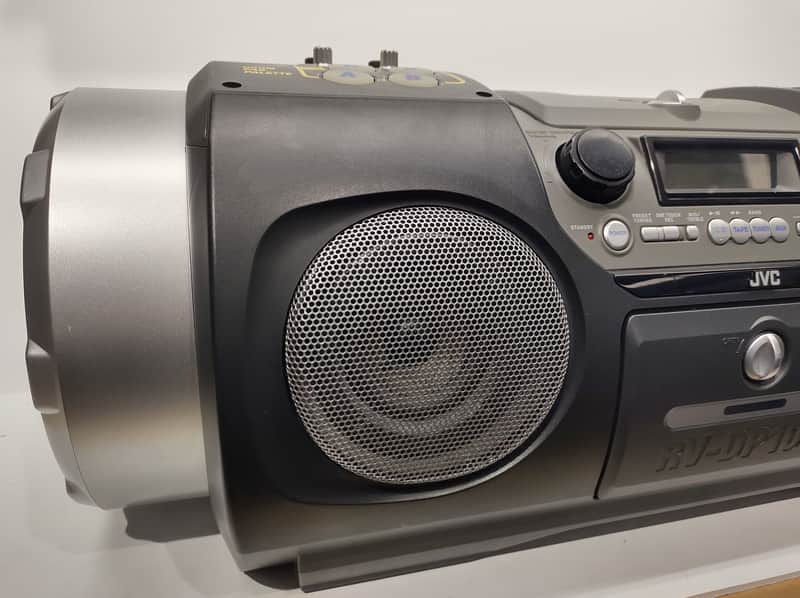 JVC Ghettoblaster CD System Scratch Drum Pad Boombox with Remote 2000 Grey image 1