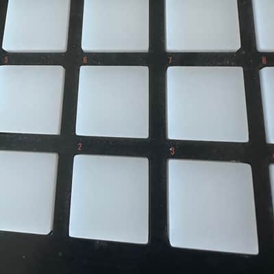 Native Instruments Maschine Studio – Excellent Condition – Original Box – Software Transfer Included image 10