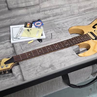 Ibanez PGM80P-NT Paul Gilbert Signature 2015 - 2017 - Natural image 3