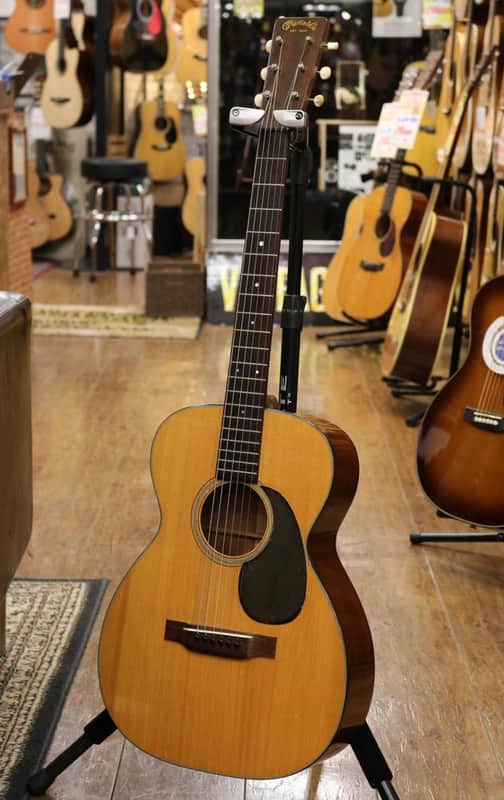 Martin 0-18