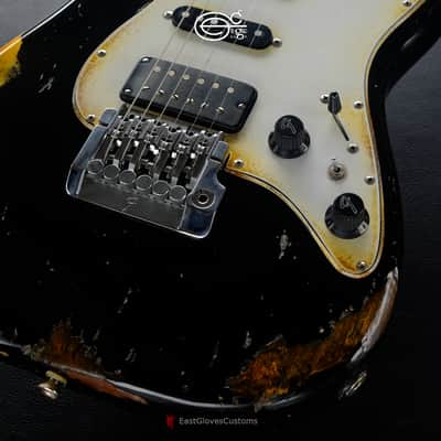 Fender Deluxe Comtemporary Stratocaster Floyd Rose System III Tremolo Black MIJ Relic Aged (RARE) image 2