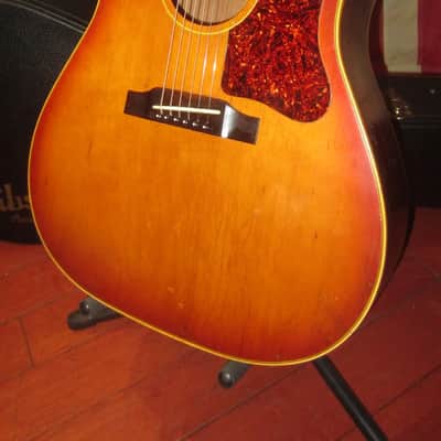Gibson J-45 1961 - Sunburst image 1