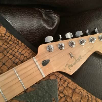 Fender Player Stratocaster surf pearl green image 5