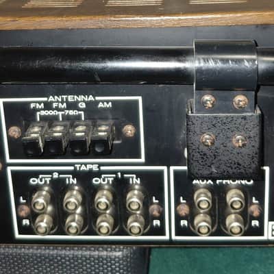 Marantz Model 2225 25-Watt Stereo Solid-State Receiver 1976 - 1977 - Fully Restored Silver with WC22 FactoryWood Case image 12