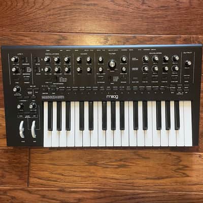 Dinsync RE-303 | Reverb