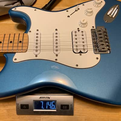 Squier Standard Fat Stratocaster Maple Fretboard 1998 MIM - Lake Placid Blue image 10