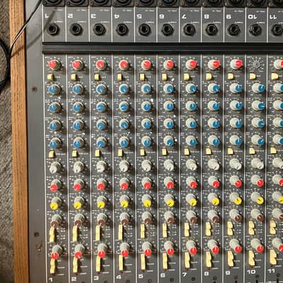 read description: rare Allen & Heath SR Series 416, multitrack, 4 Groups, vintage analog console, late 1980s, Wooden Panels, EQ, Effect Sends Buses image 17